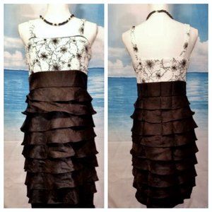 R&M RICHARDS Sexy Flirty Holiday BLACK AND WHITE Ruffle layer Party Dress size 8